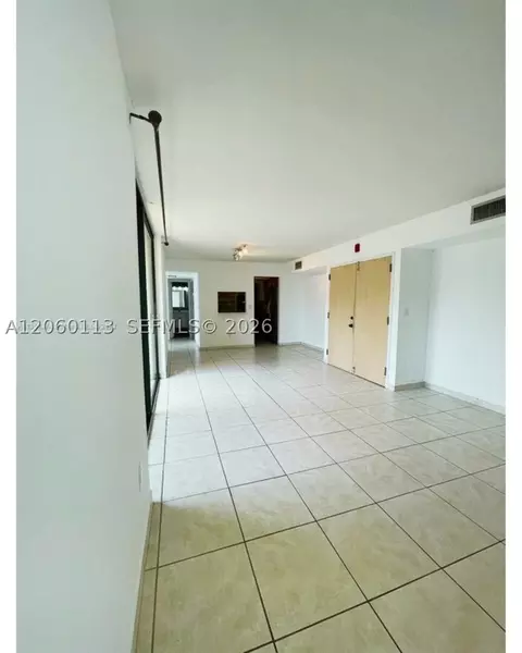 11750 SW 18th St #208-1, Miami, FL 33175