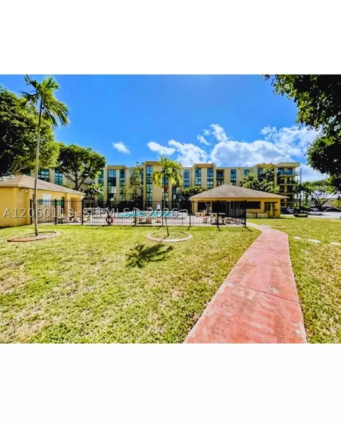 11750 SW 18th St #208-1, Miami, FL 33175