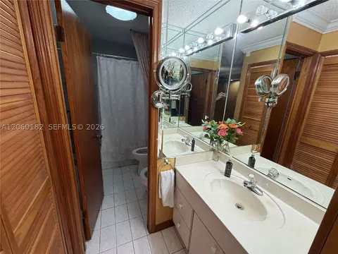 Bath - 7510 W 4th Ave, Hialeah, FL 33014 photo 1 of 4