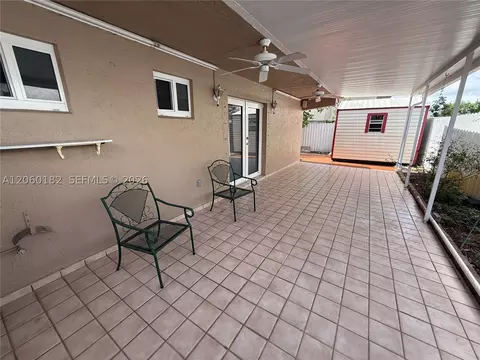 Exterior - 7510 W 4th Ave, Hialeah, FL 33014 photo 5 of 6