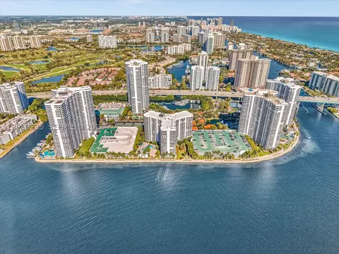 3530 Mystic Pointe Dr #1004, Aventura, FL 33180