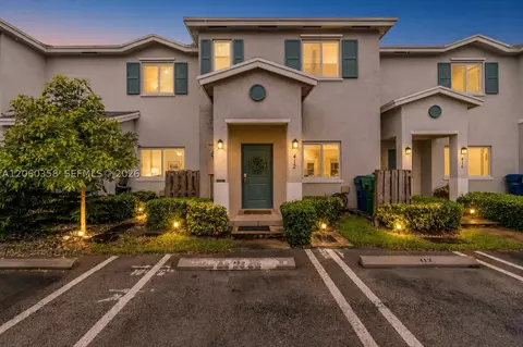 412 NW 12th Ave, Florida City, FL 33034