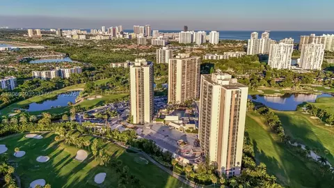 20335 W Country Club Dr #1702, Aventura, FL 33180