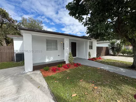 2381 NW 153rd St, Miami Gardens, FL 33054