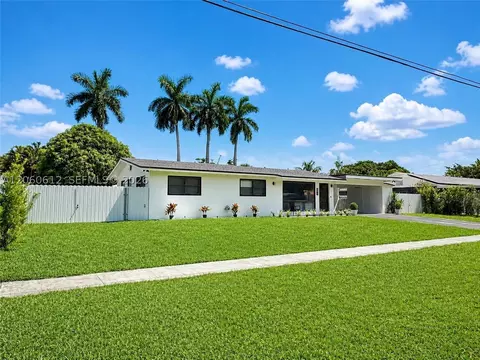 6601 NW 9th St, Plantation, FL 33317