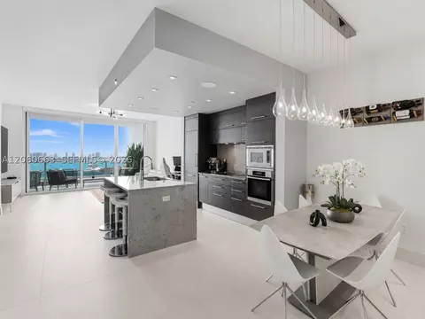 900 Biscayne Blvd #3607, Miami, FL 33132