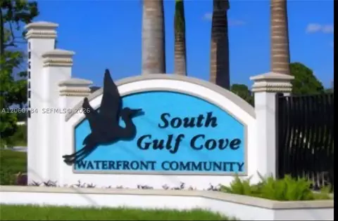 2151 Meetze St, Port Charlotte, FL 33953