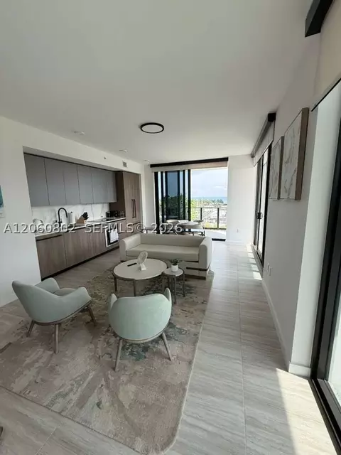 580 72nd St #602, Miami Beach, FL 33141