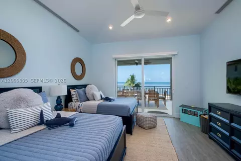 Bedroom - 108 Sunrise Dr, Marathon, FL 33050 photo 5 of 7