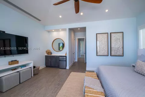 Bedroom - 108 Sunrise Dr, Marathon, FL 33050 photo 3 of 7