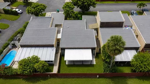 View/Area - 7334 Pepper Pike Dr, Hialeah, FL 33015 photo 2 of 2