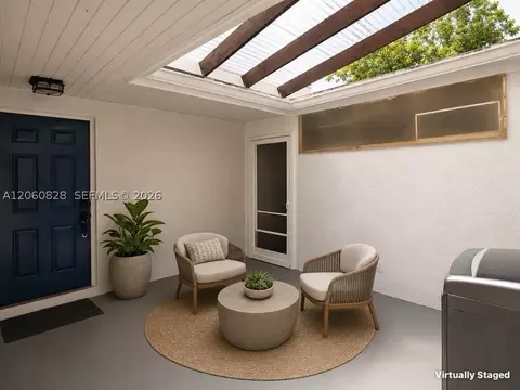 Exterior - 7334 Pepper Pike Dr, Hialeah, FL 33015 photo 2 of 5
