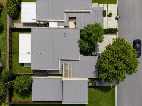 View/Area - 7334 Pepper Pike Dr, Hialeah, FL 33015 photo 1 of 2