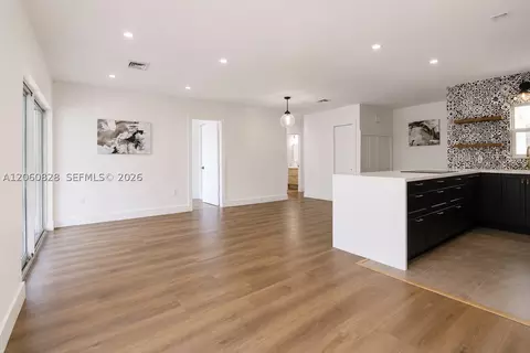 Living - 7334 Pepper Pike Dr, Hialeah, FL 33015 photo 2 of 3