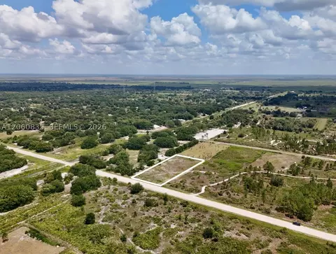 18277 NW 304th St, Okeechobee, FL 34972 photo 2