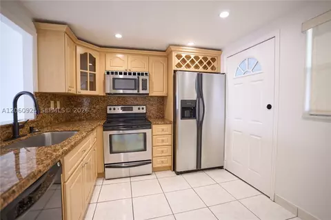 3600 NE 170th St #401, North Miami Beach, FL 33160