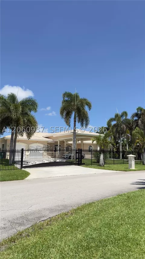 27803 SW 172nd Pl, Homestead, FL 33031