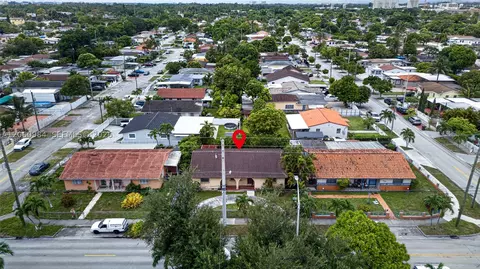 View/Area - 430 SE 7th Ave, Hialeah, FL 33010 photo 5 of 8