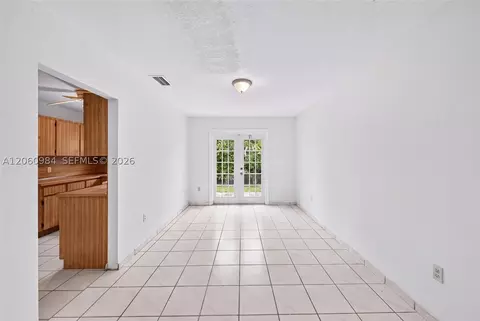 Living - 430 SE 7th Ave, Hialeah, FL 33010 photo 5 of 5