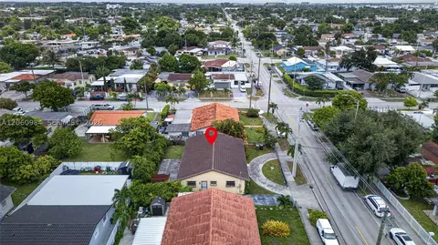 View/Area - 430 SE 7th Ave, Hialeah, FL 33010 photo 6 of 8