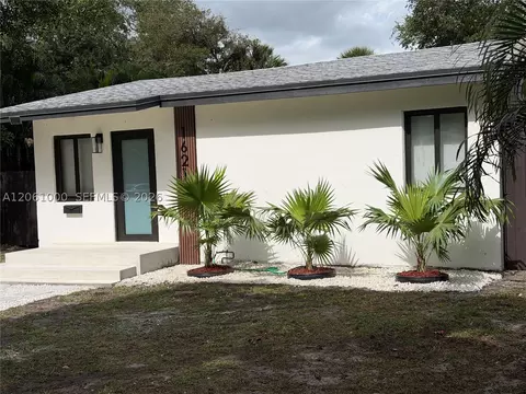 1621 SW 11th Ct, Fort Lauderdale, FL 33312