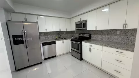 250 174th St #1808, Sunny Isles Beach, FL 33160