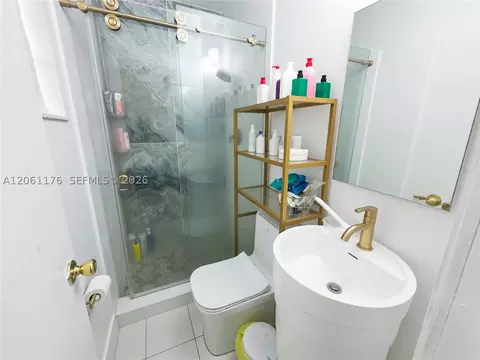 Bath - 30 E 36th St, Hialeah, FL 33013 photo 1 of 2