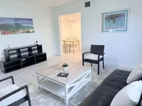 7610 Dickens Ave, Miami Beach, FL 33141