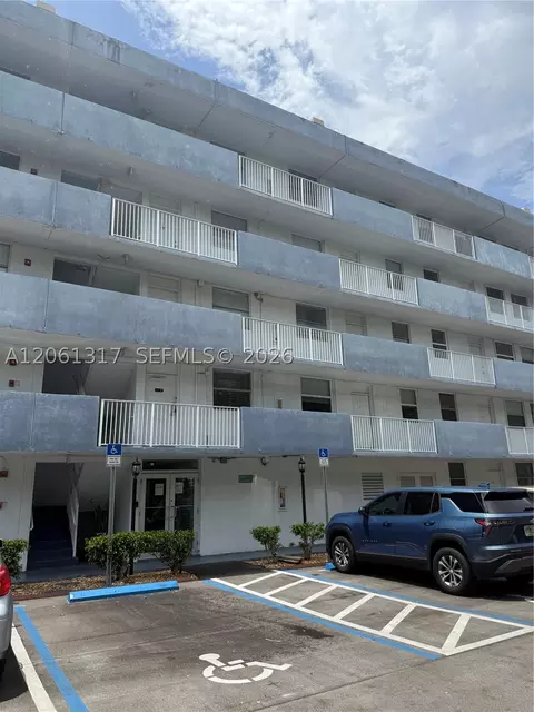 1801 S Treasure Dr #115, North Bay Village, FL 33141