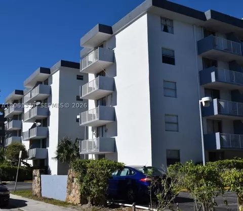 1801 S Treasure Dr #115, North Bay Village, FL 33141