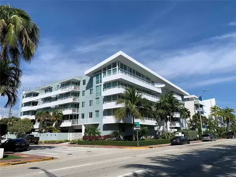 7800 Collins Ave #309, Miami Beach, FL 33141