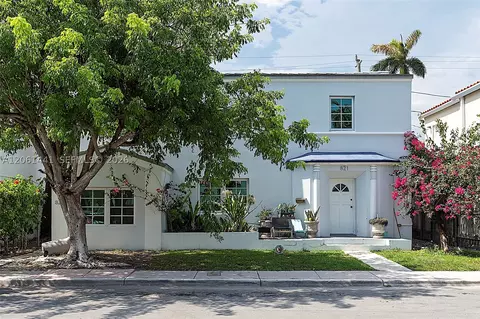 821 Espanola Way, Miami Beach, FL 33139