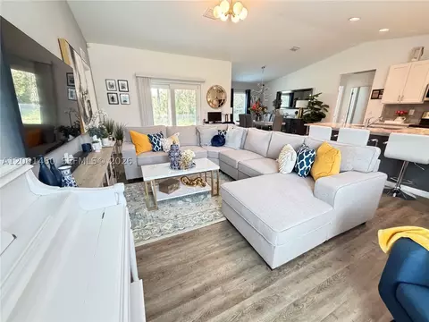 Living - 3006 Base Ct, Labelle, FL 33935 photo 1 of 4