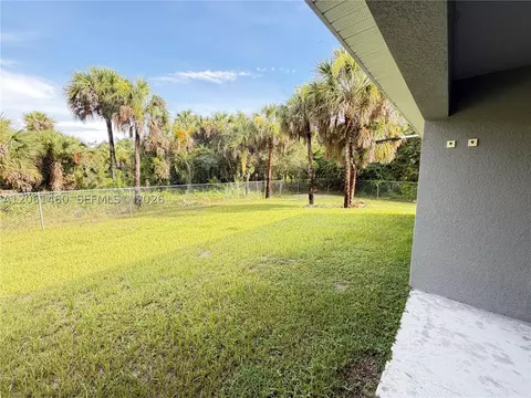 Exterior - 3006 Base Ct, Labelle, FL 33935 photo 2 of 3