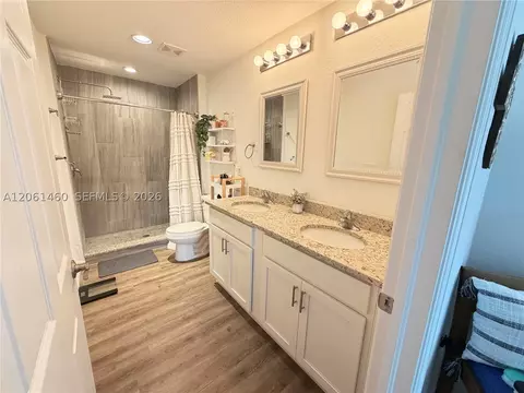Bath - 3006 Base Ct, Labelle, FL 33935 photo 1 of 4