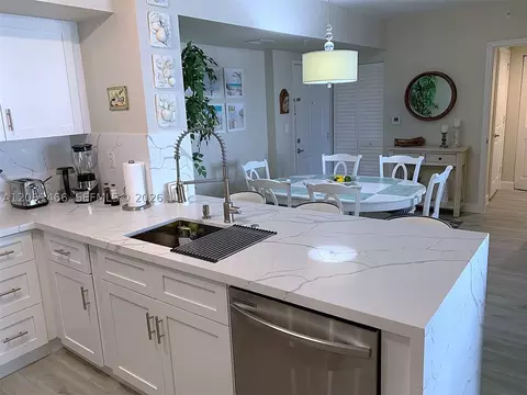 2080 S Ocean Dr #204, Hallandale Beach, FL 33009