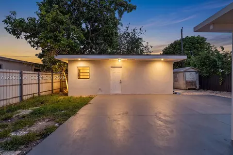 Exterior - 858 E 21st St, Hialeah, FL 33013 photo 2 of 3