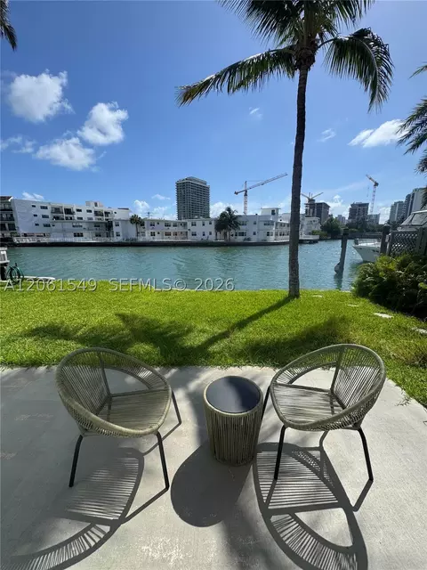 6905 Bay Dr #16, Miami Beach, FL 33141
