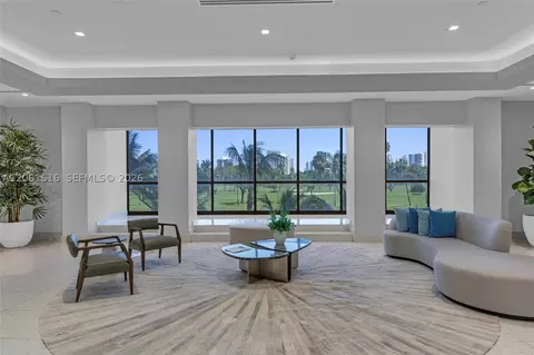 20335 W Country Club Dr #1806, Aventura, FL 33180