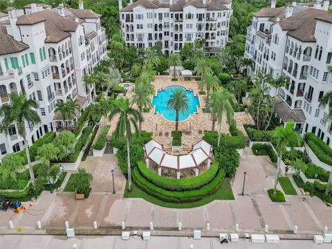 3500 Island Blvd #D-203, Aventura, FL 33160