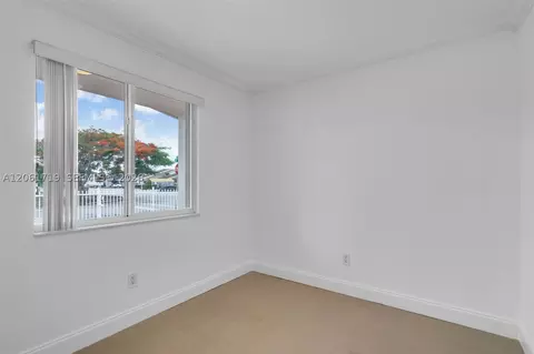 Bedroom - 3685 W 9th Ave, Hialeah, FL 33012 photo 6 of 7