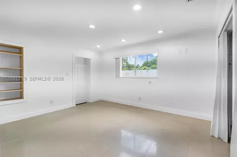 Bedroom - 3685 W 9th Ave, Hialeah, FL 33012 photo 3 of 7