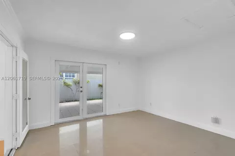 Other - 3685 W 9th Ave, Hialeah, FL 33012 photo 2 of 8