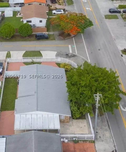 View/Area - 3685 W 9th Ave, Hialeah, FL 33012 photo 1 of 9