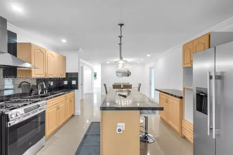 Kitchen - 3685 W 9th Ave, Hialeah, FL 33012 photo 1 of 2