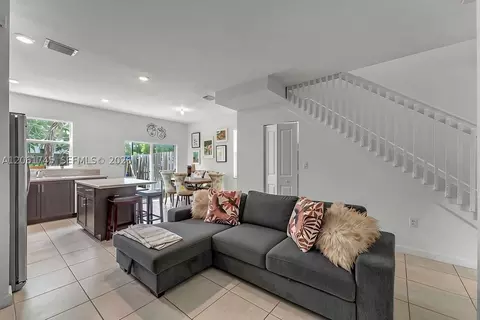 2660 SE 15th St, Homestead, FL 33035