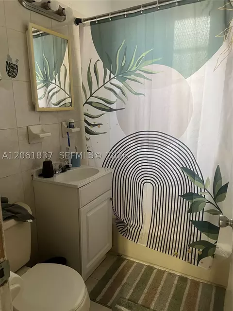 Bath - Undisclosed, Opa Locka, FL 33054 photo 2 of 3