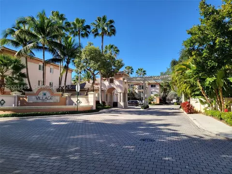 2015 SE 10th Ave #130, Fort Lauderdale, FL 33316