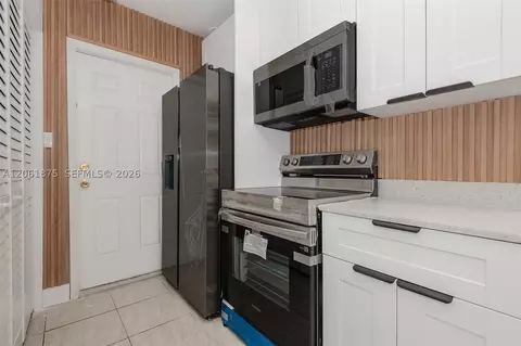 Other - 998 W 68th St, Hialeah, FL 33014 photo 5 of 10