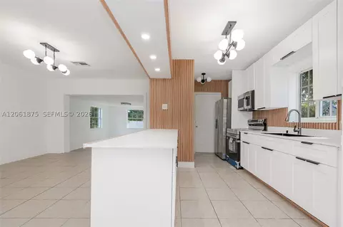 Kitchen - 998 W 68th St, Hialeah, FL 33014 photo 1 of 3